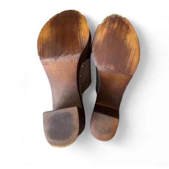 A. Giannetti Italian Brown Leather Block Wood Heel Sandals With Gold Studs 6.5 - Picture 6 of 6